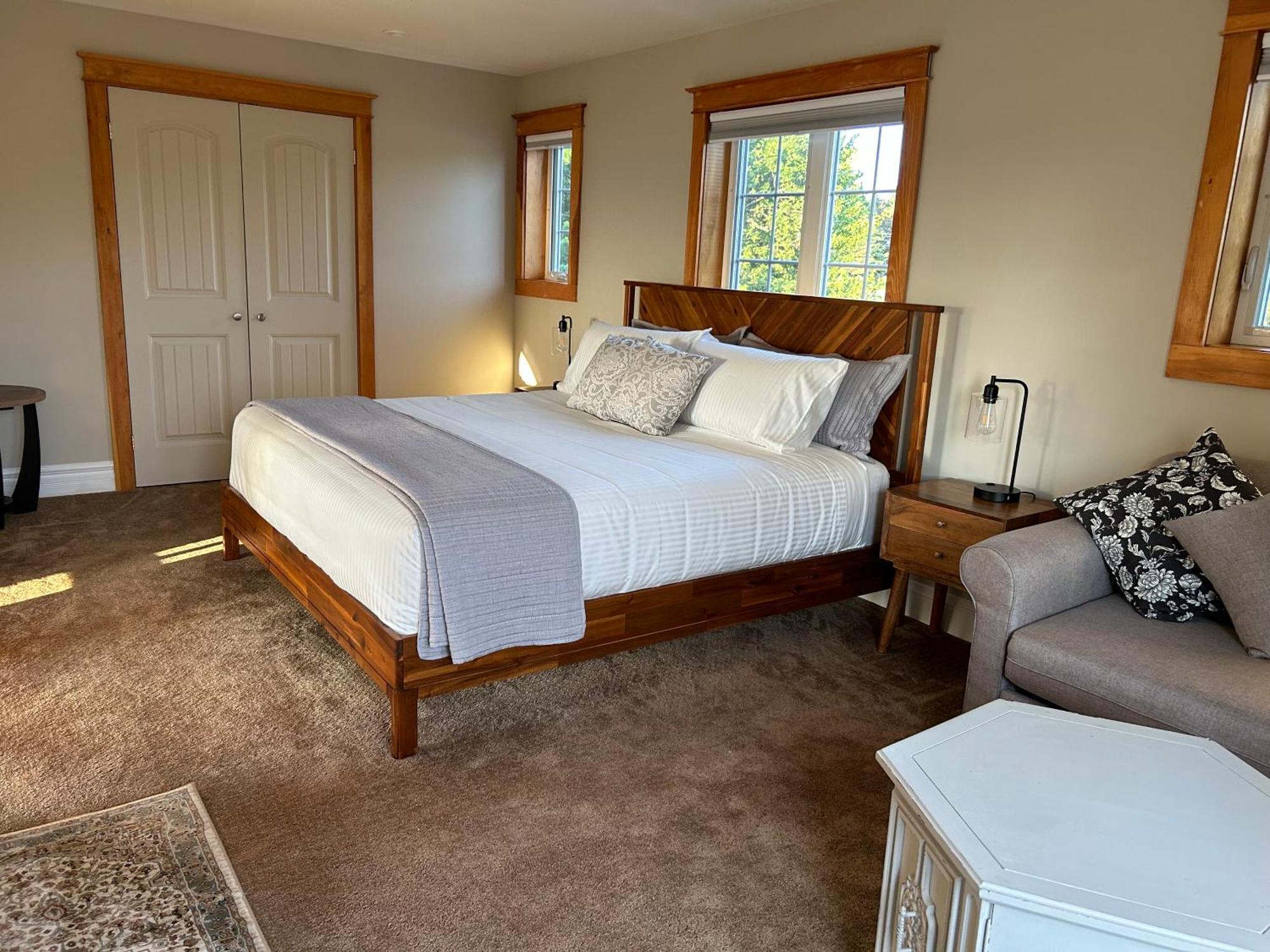 Tides Inn Guest Suites Halls Harbour エクステリア 写真